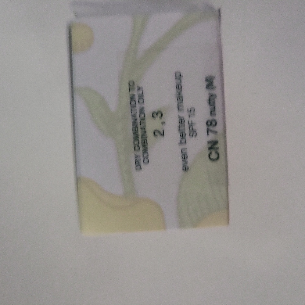 Clinique Even Better Make Up CN 78 NuttY (M) Foundation Makeup - Picture 4 of 5